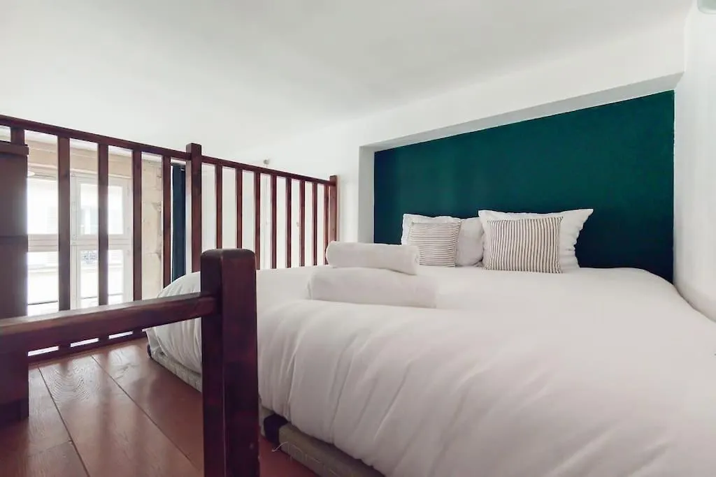 Appartement Chez Gustave: Clim Calm,Saint Paul Marais, 2Guests à Paris