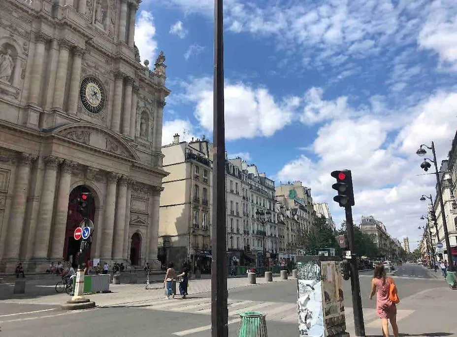 Appartement Chez Gustave: Clim Calm,Saint Paul Marais, 2Guests à Paris
