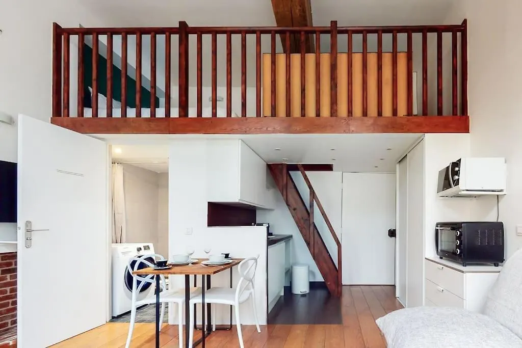 Appartement Chez Gustave: Clim Calm,Saint Paul Marais, 2Guests à Paris
