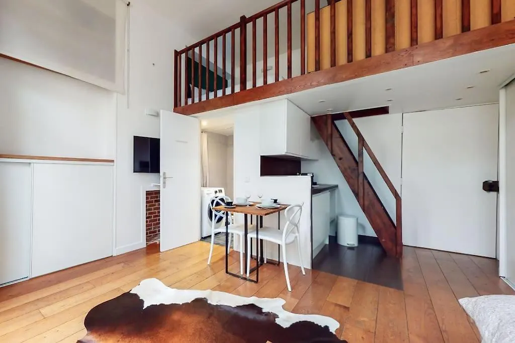 Appartement Chez Gustave: Clim Calm,Saint Paul Marais, 2Guests à Paris